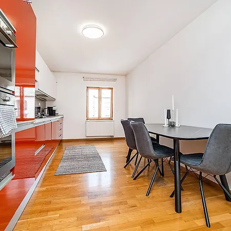 Lägenhet Lavish And Chic Duplex For Families And Couples Prag