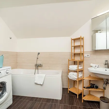 Lägenhet Lavish And Chic Duplex For Families And Couples Prag