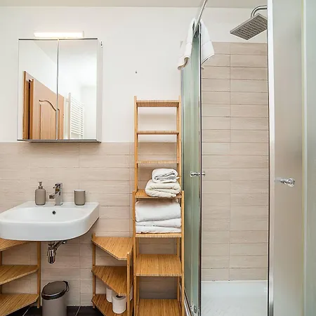 Lägenhet Lavish And Chic Duplex For Families And Couples