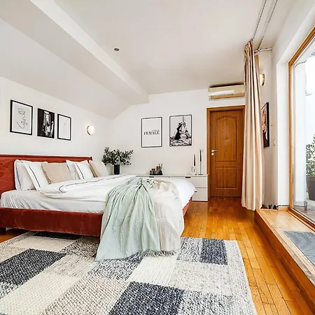 Lavish And Chic Duplex For Families And Couples * 布拉格