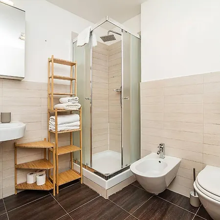 Lavish And Chic Duplex For Families And Couples *